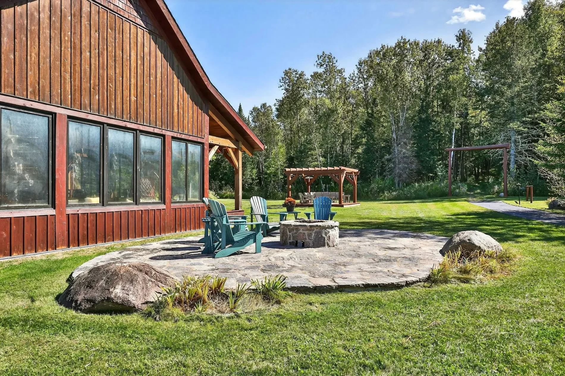 Exterior photo 12