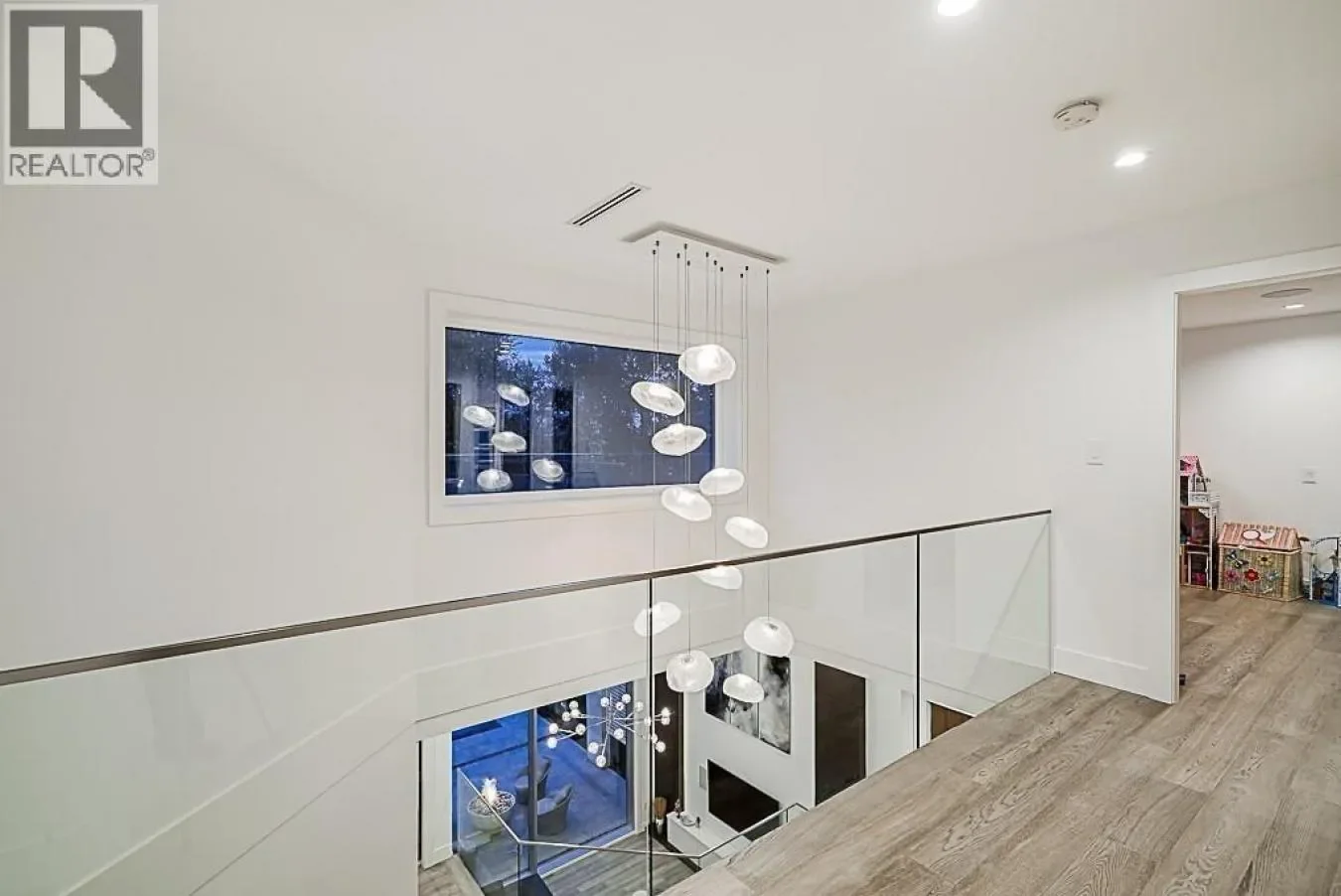 4610 MARINE DRIVE