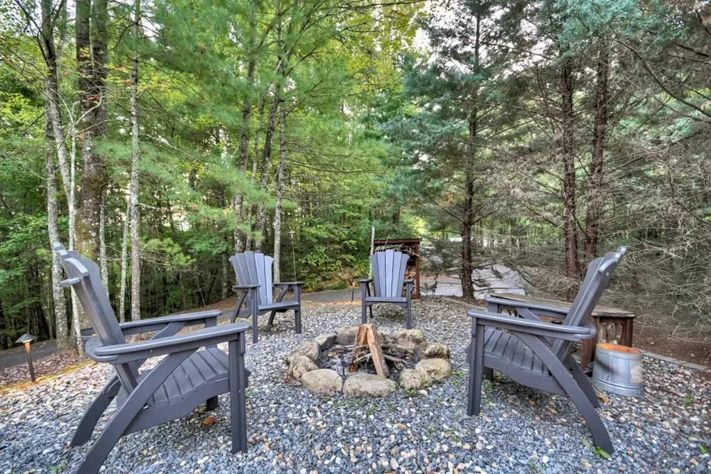 99 Dustin Drive S, Ellijay, Georgia, United States. - Photo 21