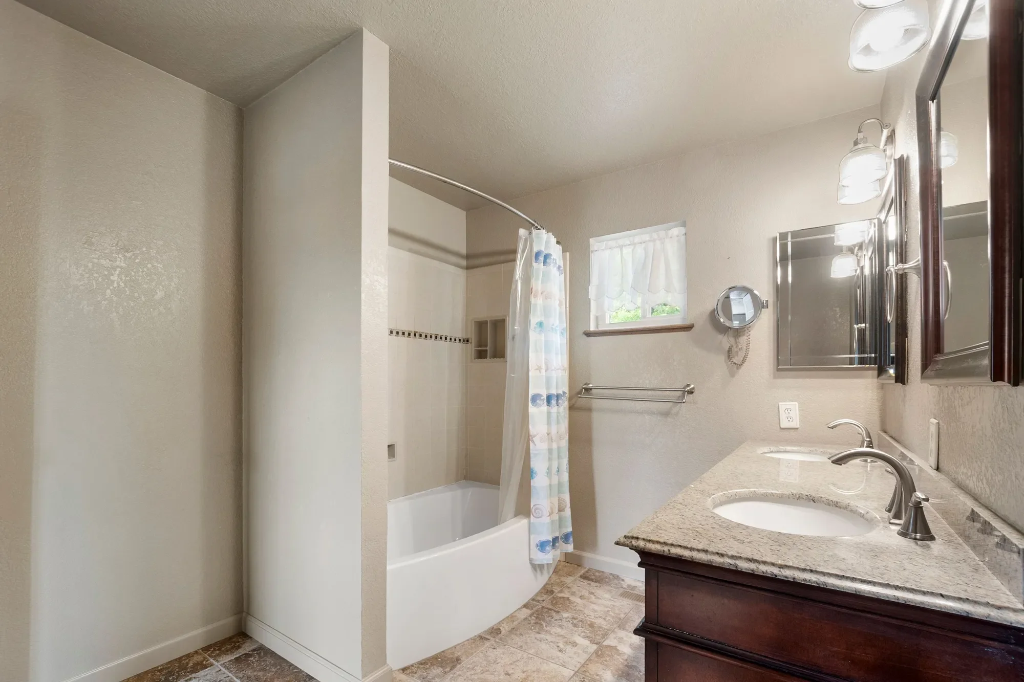 6 Blackwood Court , Napa, CA 94558, Napa, California, United States. - Photo 33