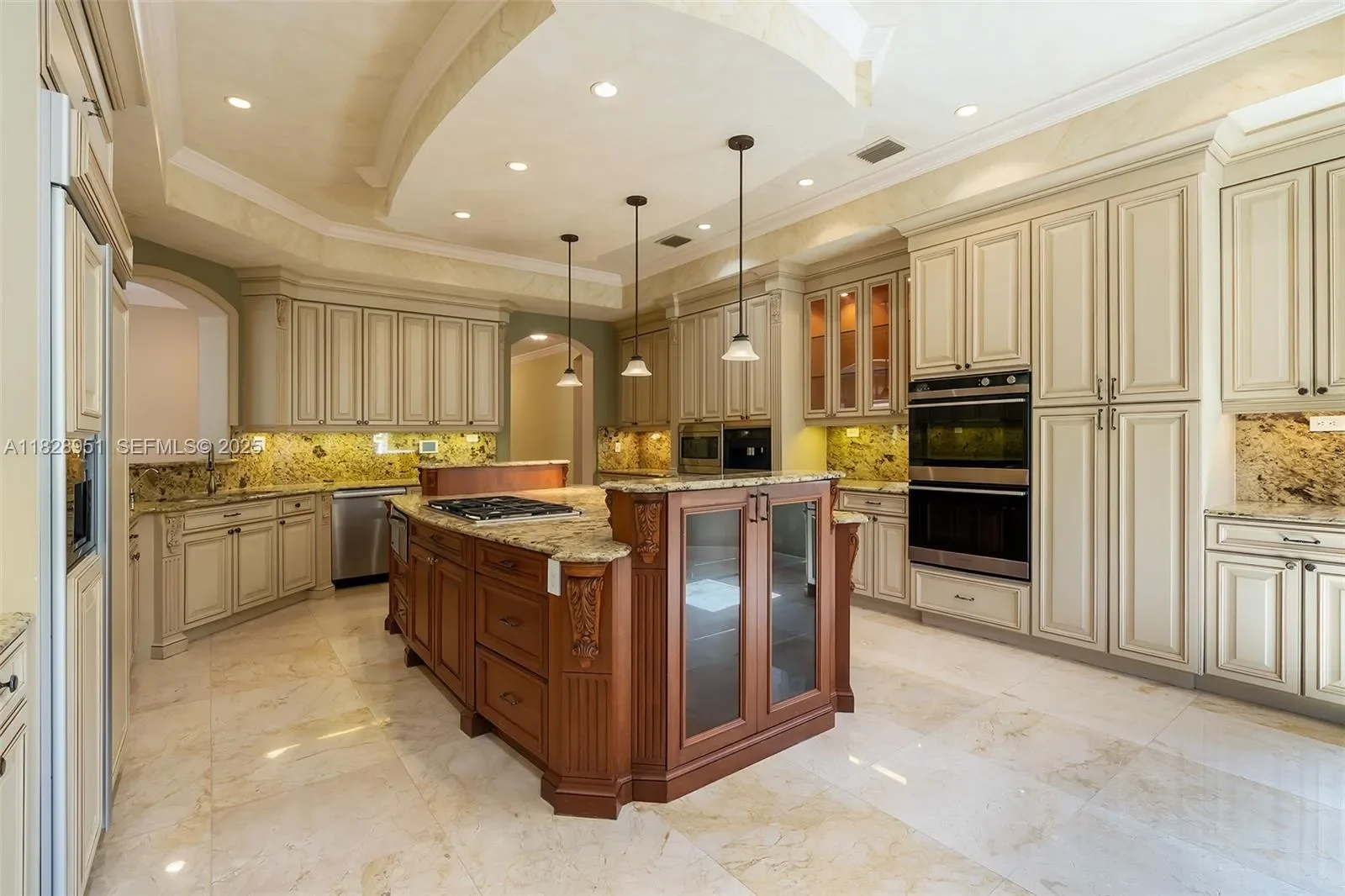 10851 SW 63rd Ave, Coral Gables, Florida, United States. - Photo 17