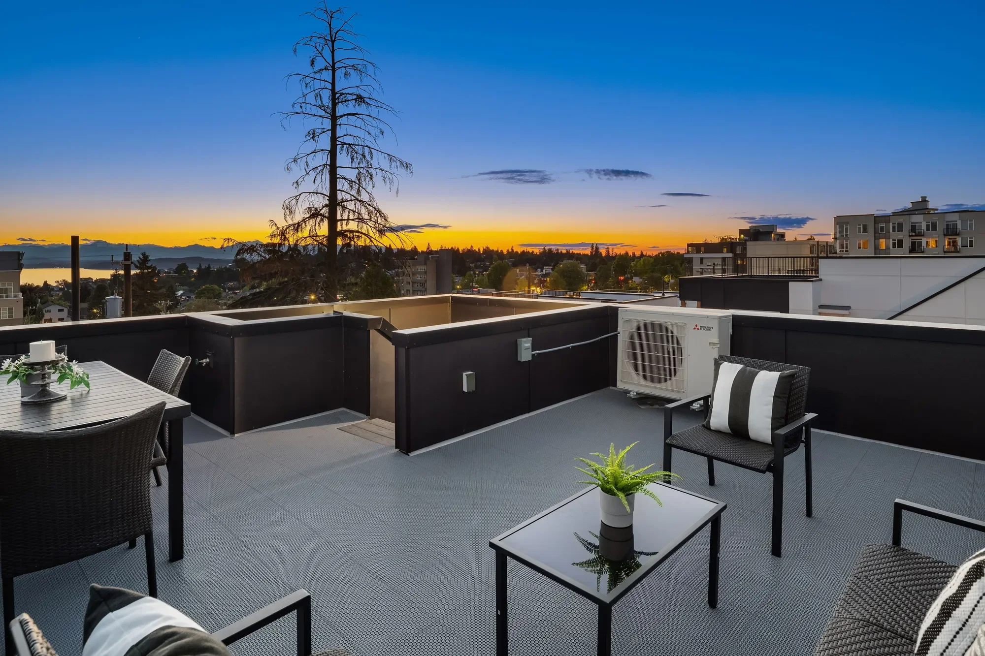 4823 42nd Ave SW Unit #B , Seattle, WA 98116, Seattle, Washington, United States. - Photo 3