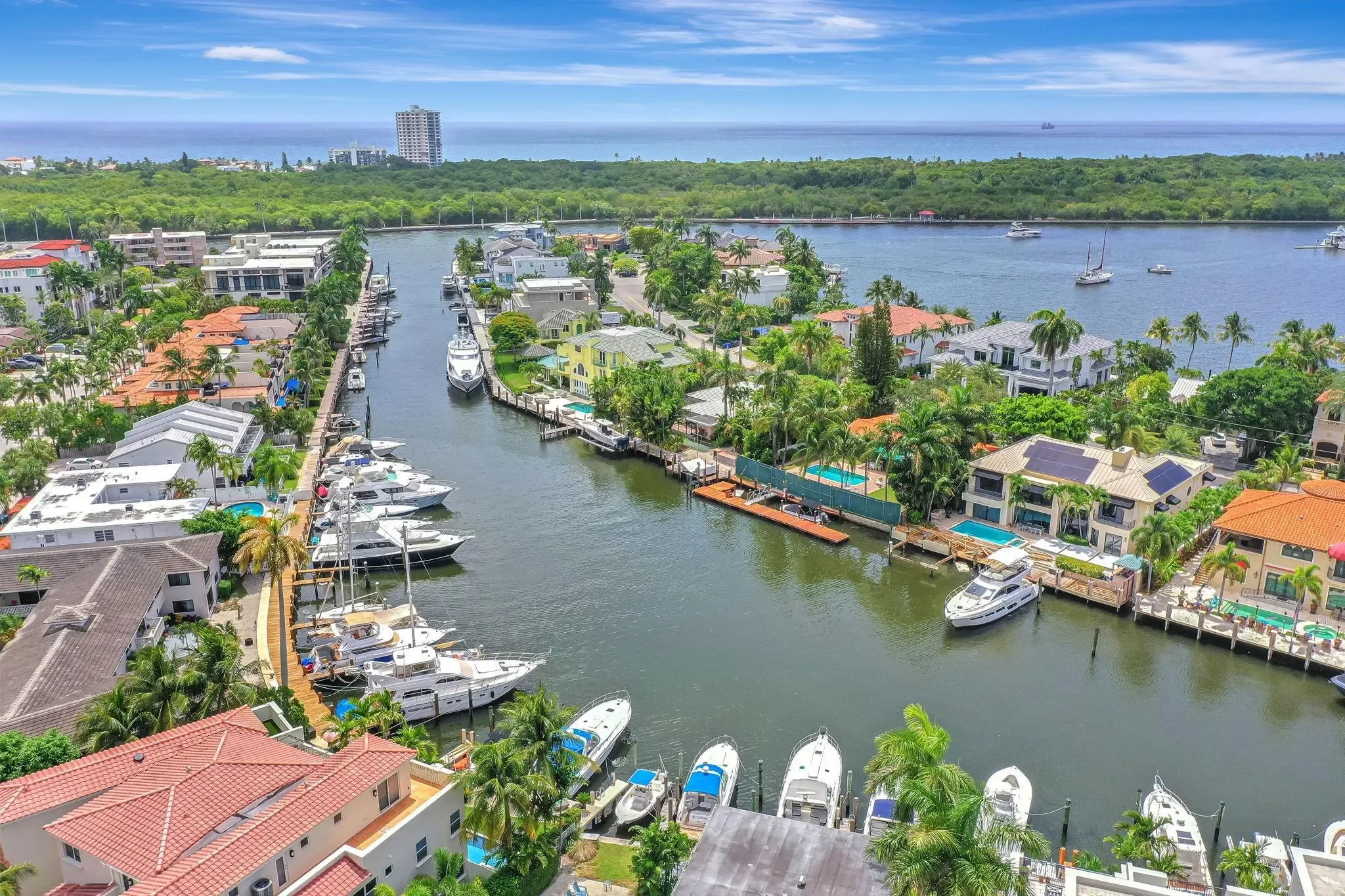 1368 BAYVIEW DR, Fort Lauderdale, Florida, United States. - Photo 55