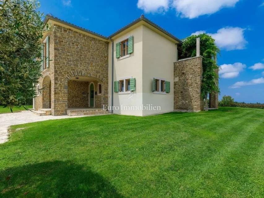 Buje, Istria County, Croatia. - Photo 2