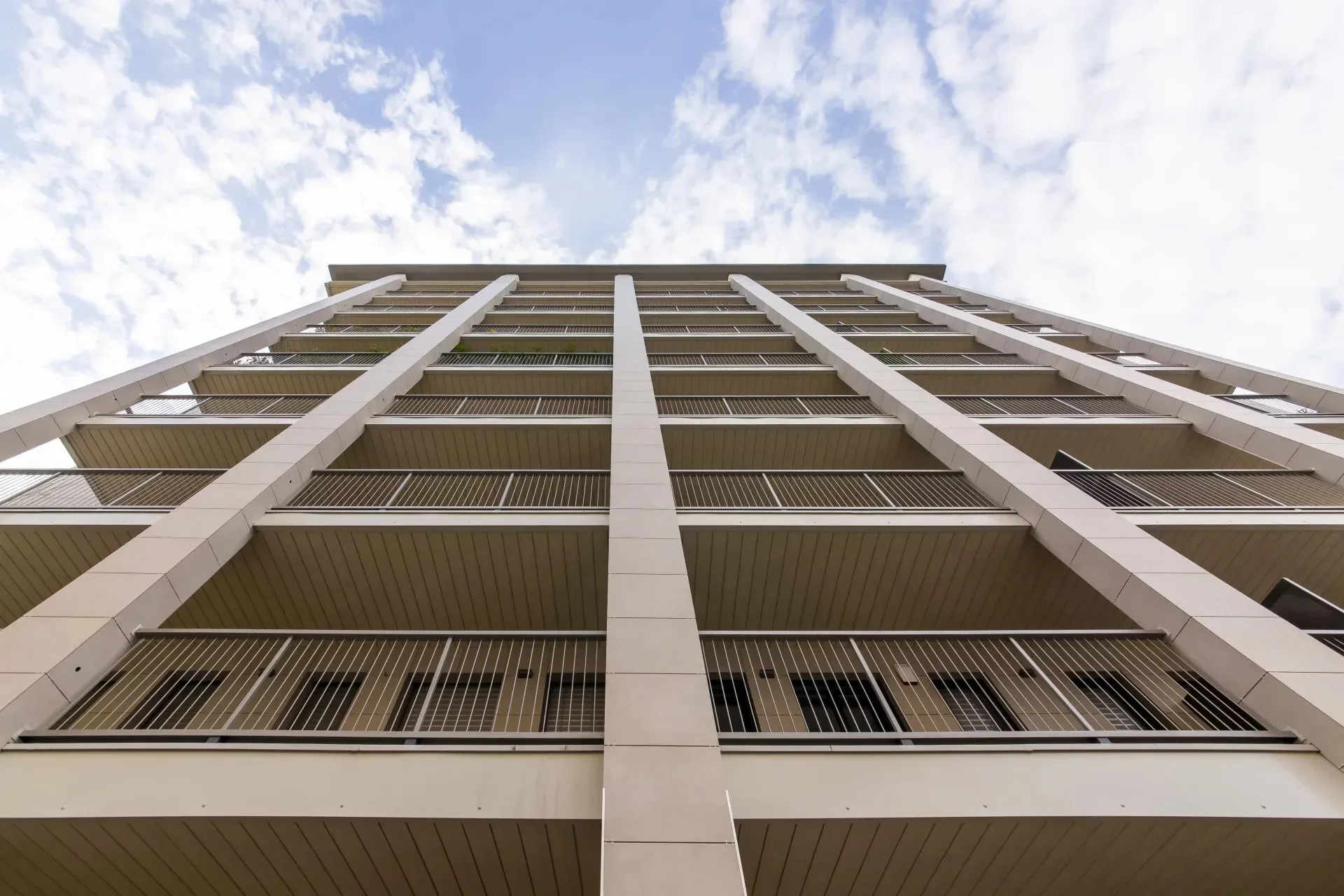 Exterior photo 12