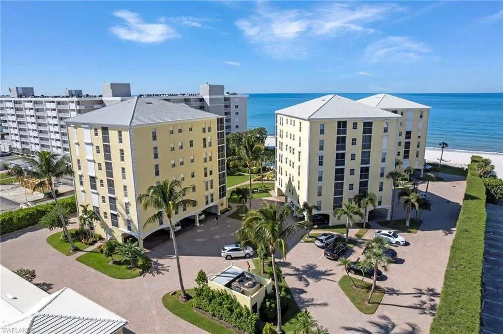 3483 Gulf Shore BLVD, #105, Naples, FL, 34103, USA, Naples, Florida, United States. - Photo 12