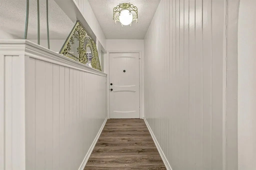 5300 Northcrest Road, Fort Worth, Texas, United States. - Photo 2