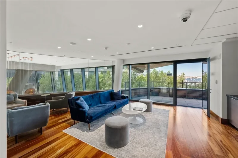 300 Pier 4 Blvd, #2E, Boston, MA, 02210, USA, Boston, Massachusetts, United States. - Photo 18
