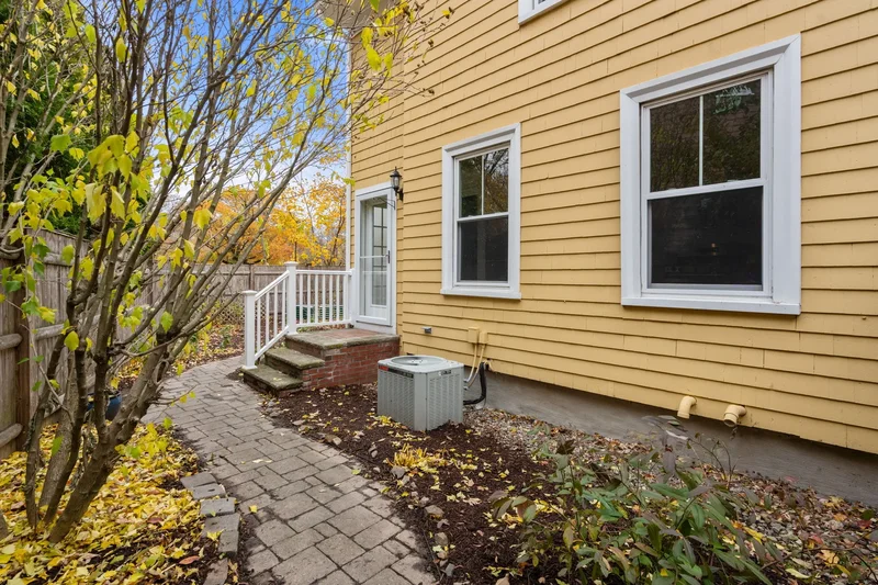 97  Mystic Street , Arlington, MA 02474, Arlington, Massachusetts, United States. - Photo 22