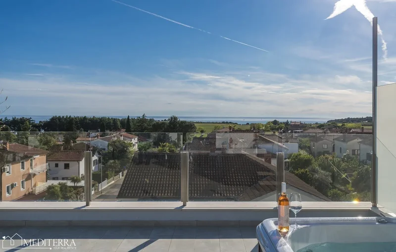 Beautiful Penthouse in a great location, Novigrad, Istria