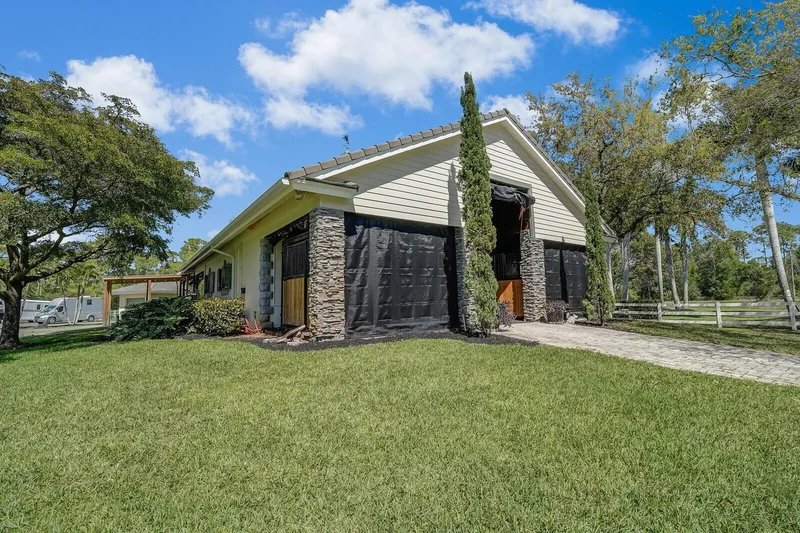 14639 Crazy Horse Lane, Palm Beach Gardens, Florida, United States. - Photo 97
