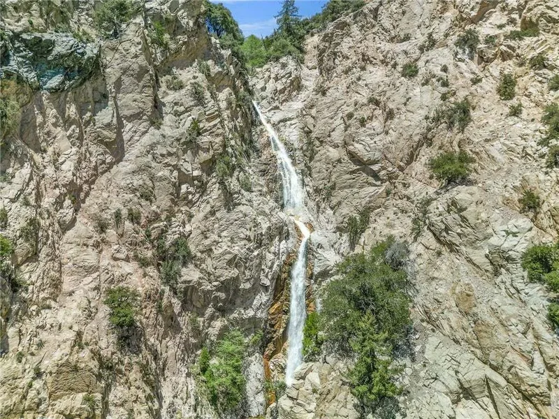 41560 Alder Drive, Forest Falls, CA 92339, Forest Falls, California, United States. - Photo 12