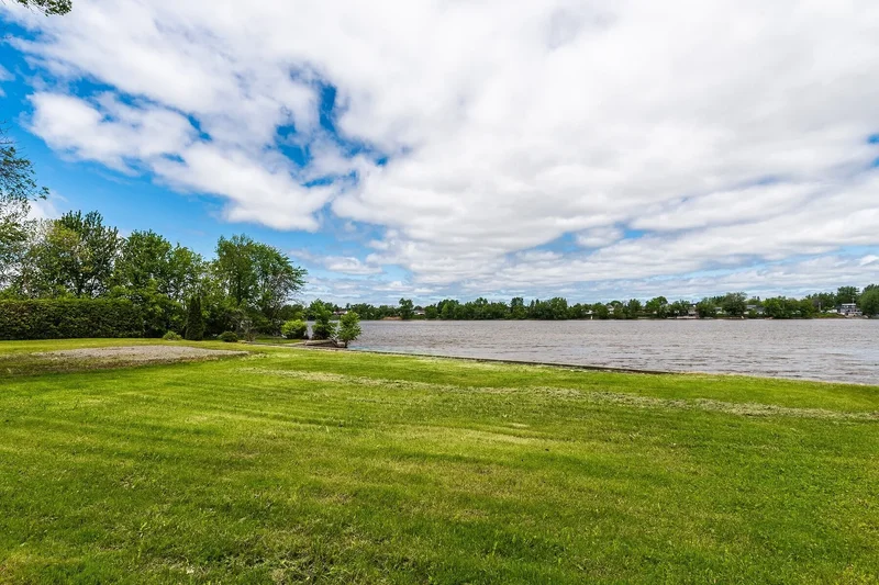 7805Z Boul. des Mille-Îles, Saint-François, QC H7C1S9, Laval, Quebec, Canada. - Photo 7