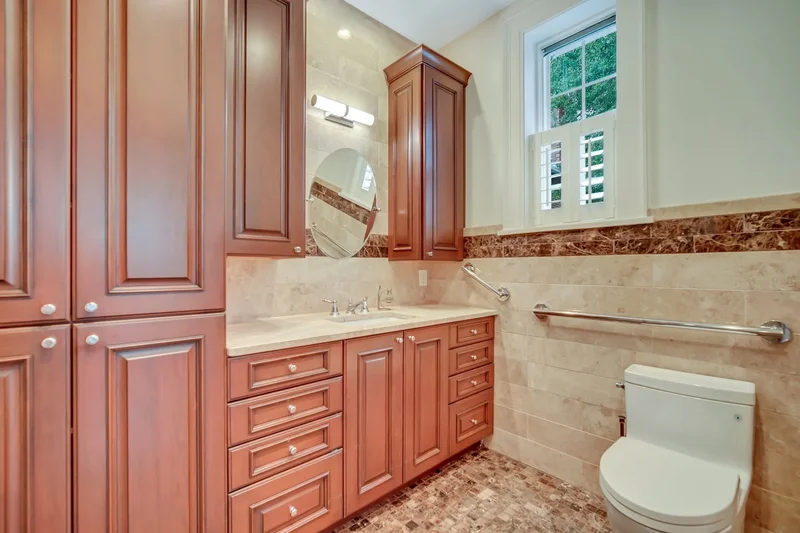 302 E 46th Street, Savannah, Georgia, United States. - Photo 33