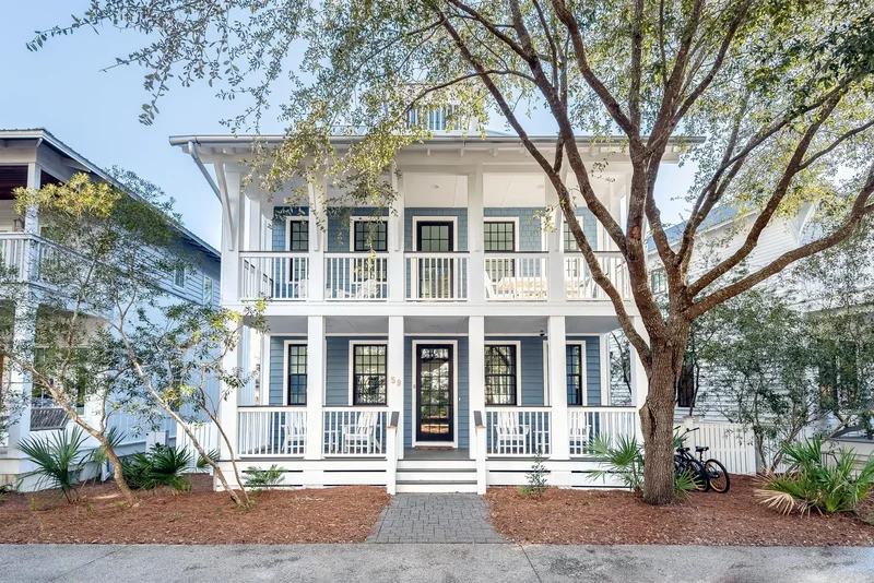 Single Family Residence in Inlet Beach