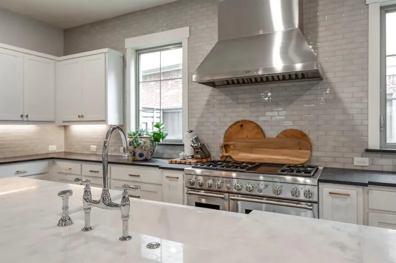 7102 Coronado Avenue, Dallas, Texas, United States. - Photo 6
