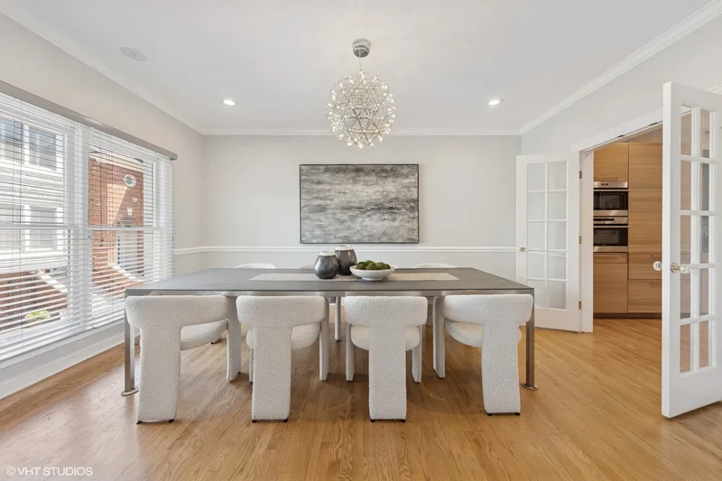28 S Clay Street, Hinsdale, Illinois, United States. - Photo 20