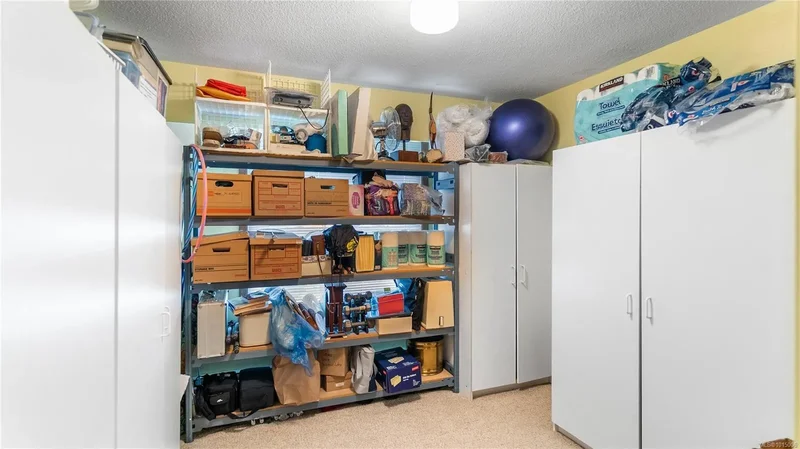 2059 Saltair Pl, Saanich, British Columbia, Canada. - Photo 46