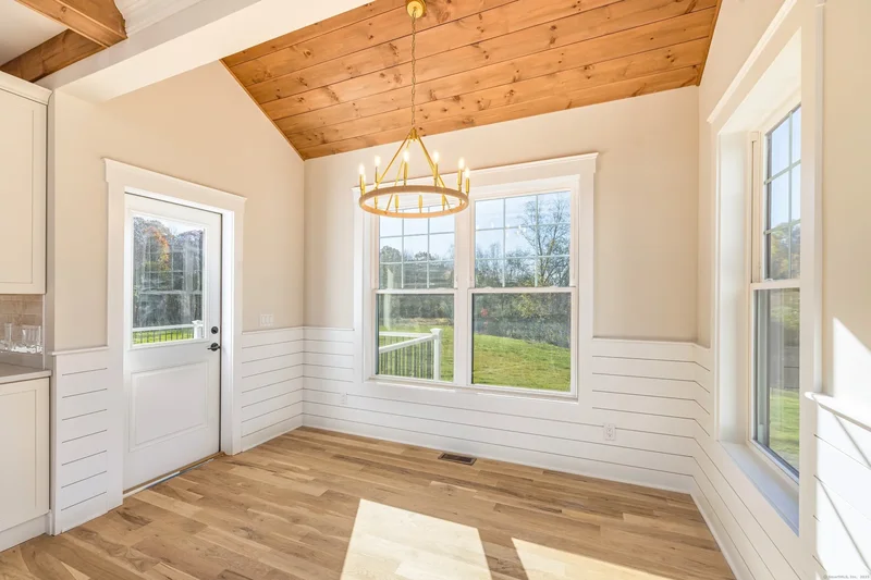 15 Rocco Drive, East Lyme, Connecticut, United States. - Photo 13