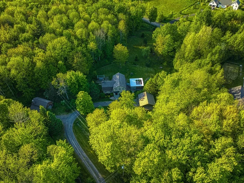 50 Rue de la Colline, Bromont, Quebec, Canada. - Photo 6