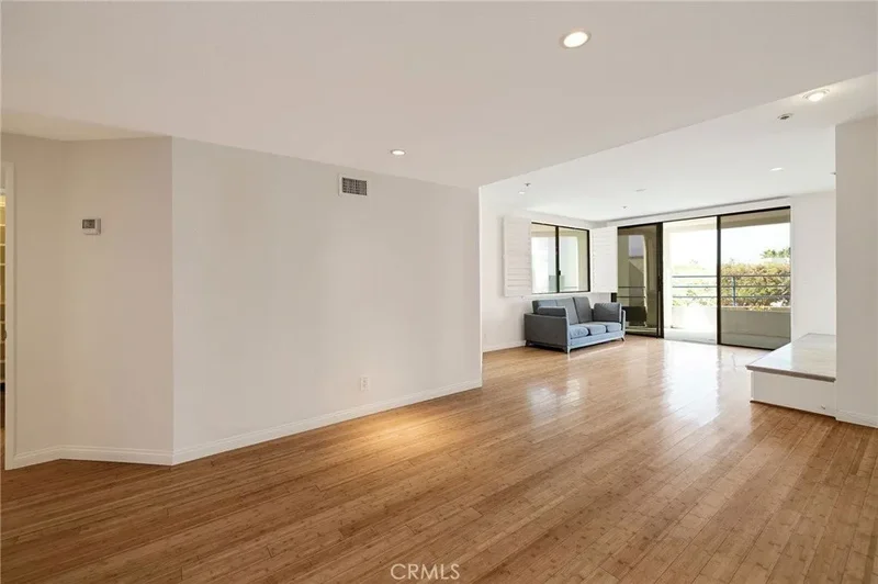 510 The Village, #103, Redondo Beach, CA, 90277, USA, Torrance, California, United States. - Photo 8