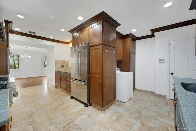 1 Echo Bay Place, New Rochelle, New York, United States. - Photo 22