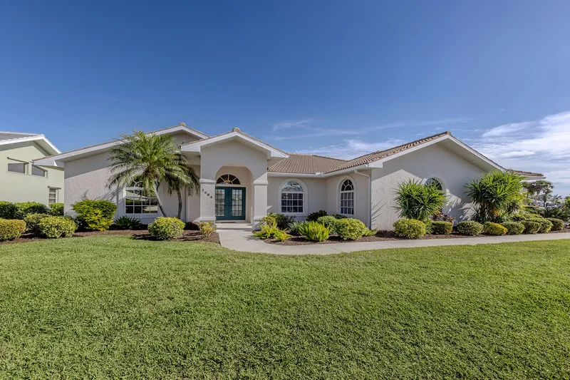 1684 Valley Drive, Venice, FL 34292, Venice, Florida, United States. - Photo 3