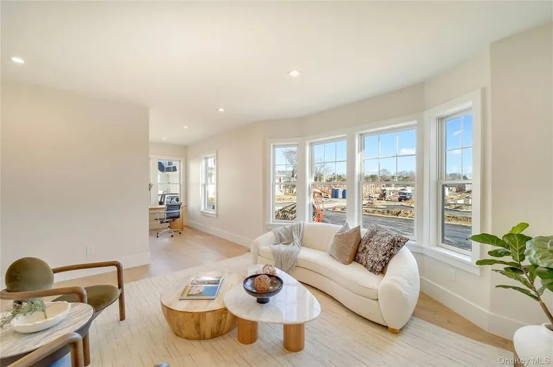 12 Depot, #101 (Pearl Way), Westhampton Beach, New York, United States. - Photo 12