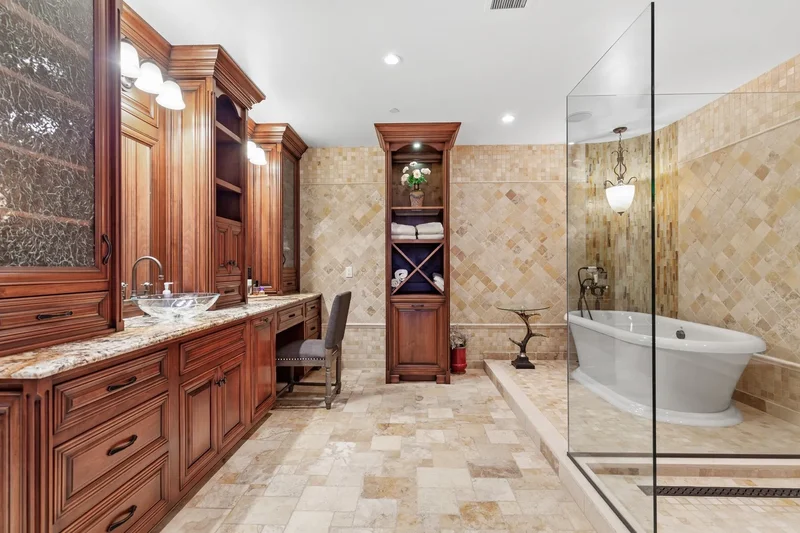 2031 S Island Green Dr, Coeur d'Alene, ID 83814, Coeur d'Alene, Idaho, United States. - Photo 24