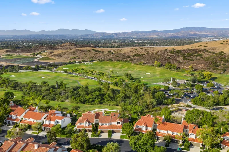 31 Mirador #34 , Irvine, CA 92612, Irvine, California, United States. - Photo 57