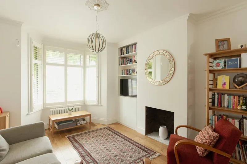 Brookbank Road, London, England, United Kingdom. - Photo 15