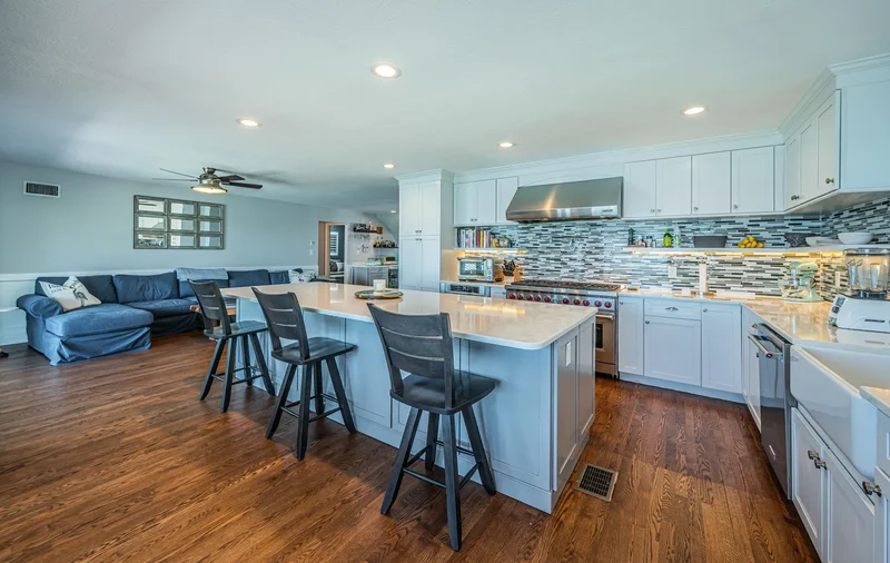297 1st St W, St Petersburg, FL 33715, St. Petersburg, Florida, United States. - Photo 64