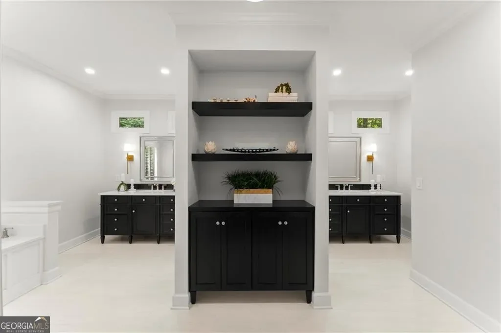 Gallery photo 3