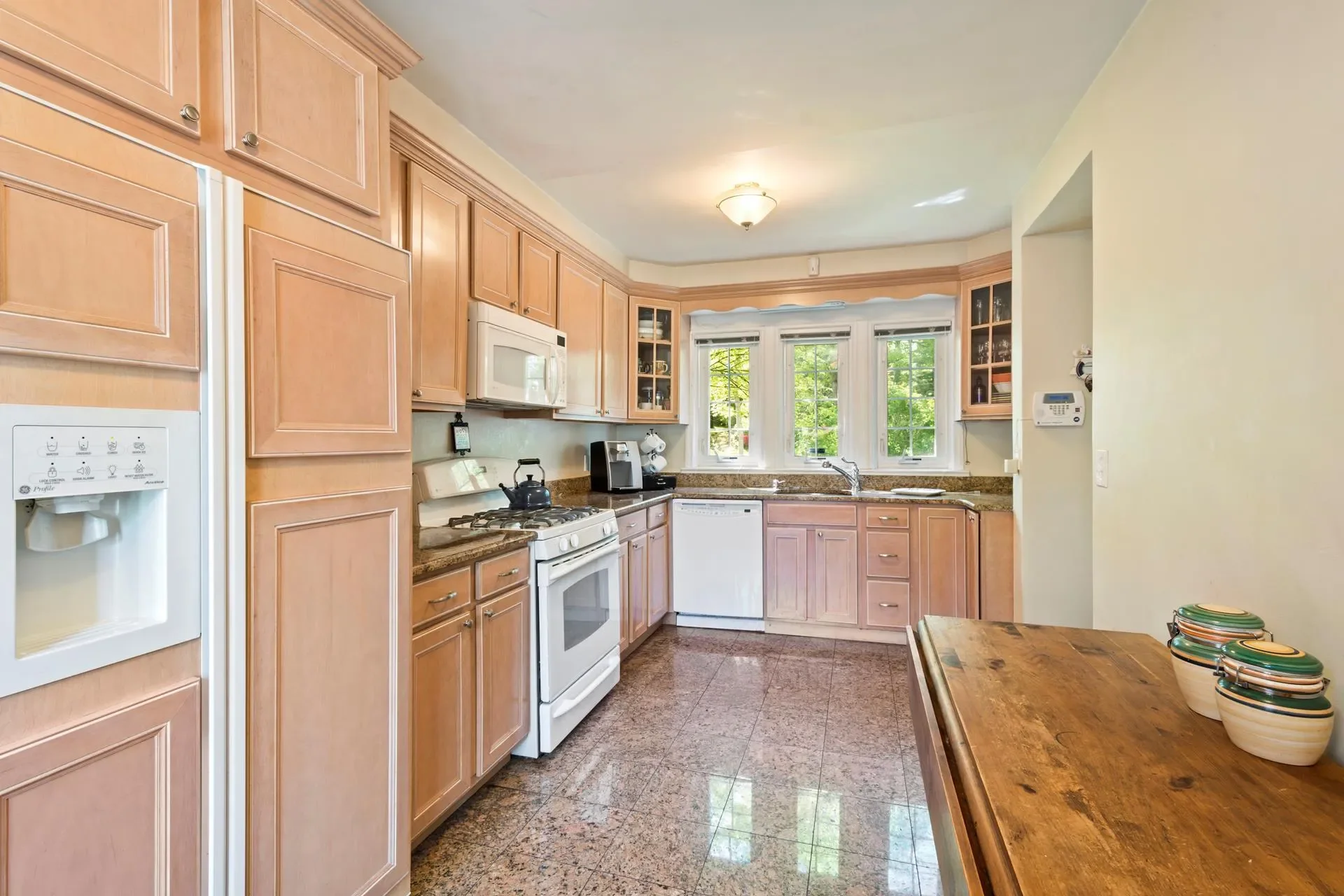 4600 GROSVENOR AVE, New York, New York, United States. - Photo 4