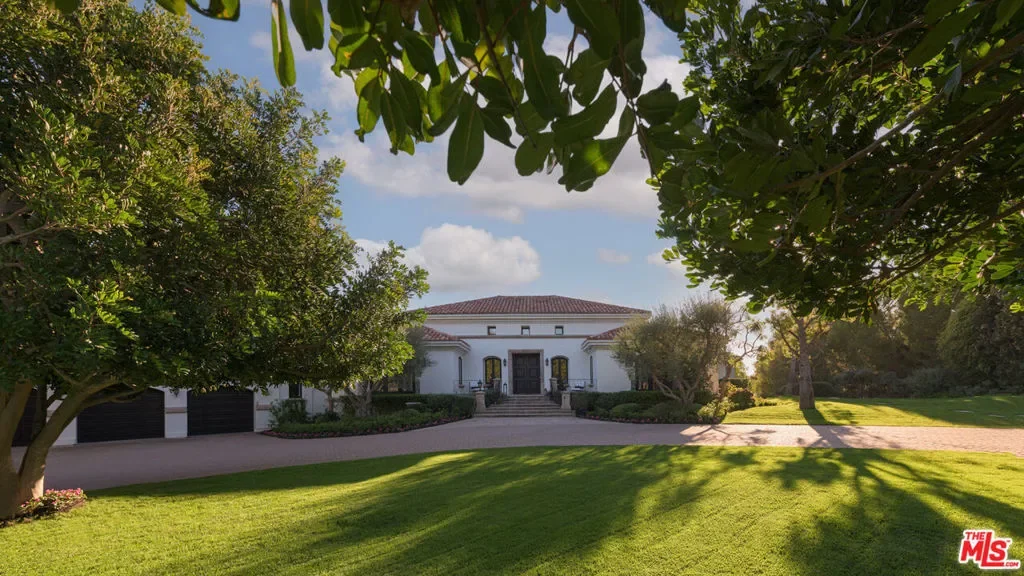 6110 Merritt Drive, Malibu, California, United States. - Photo 36