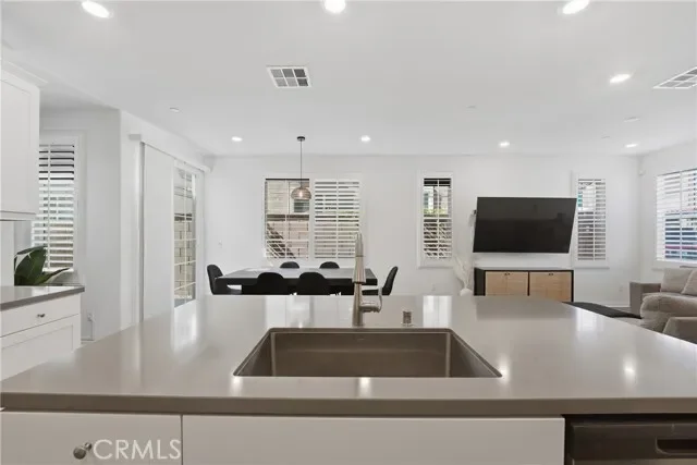 4 Bedrooms Other Residential