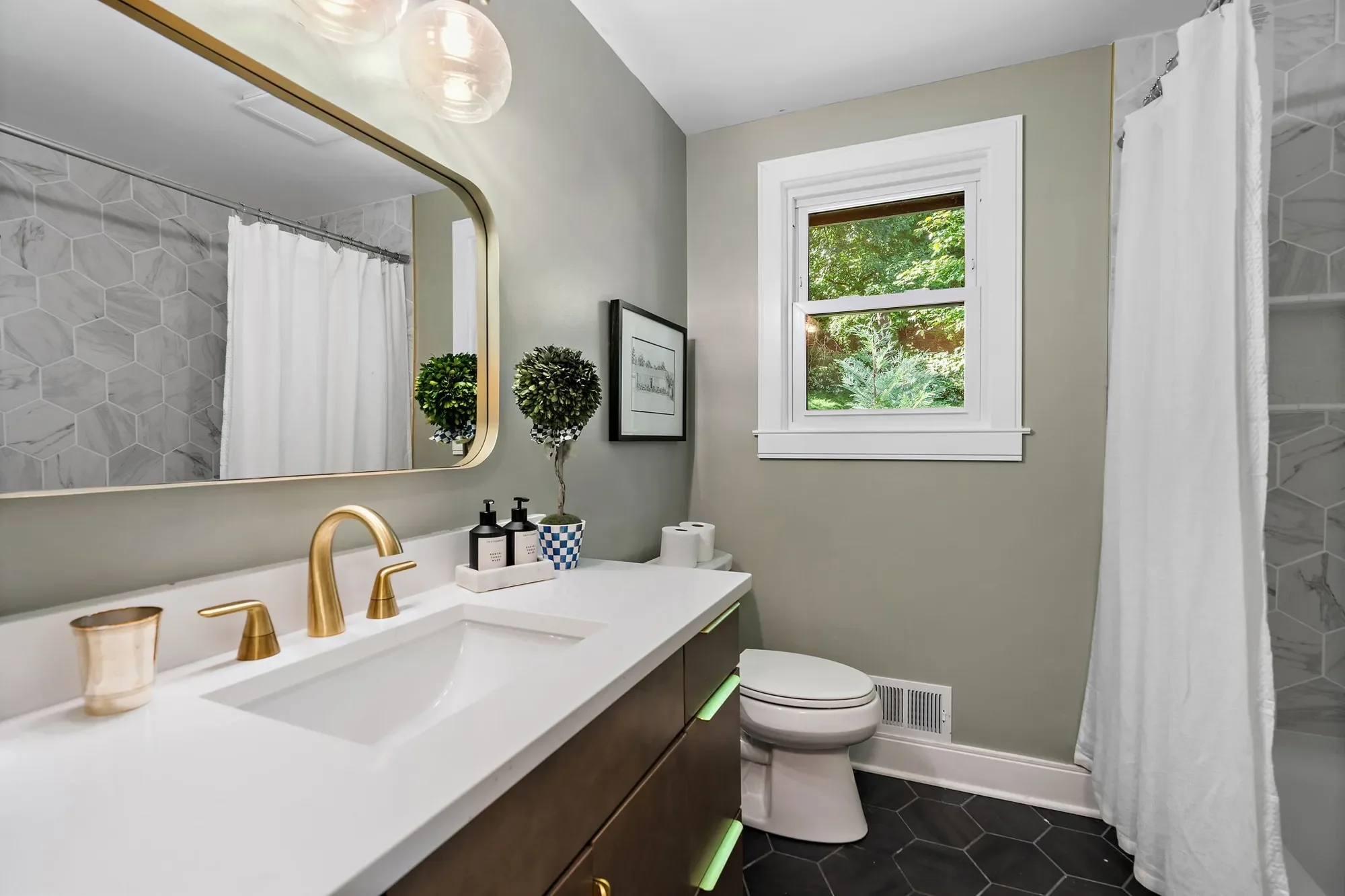 755 Rodney Dr , Nashville, TN 37205, Nashville, Tennessee, United States. - Photo 16