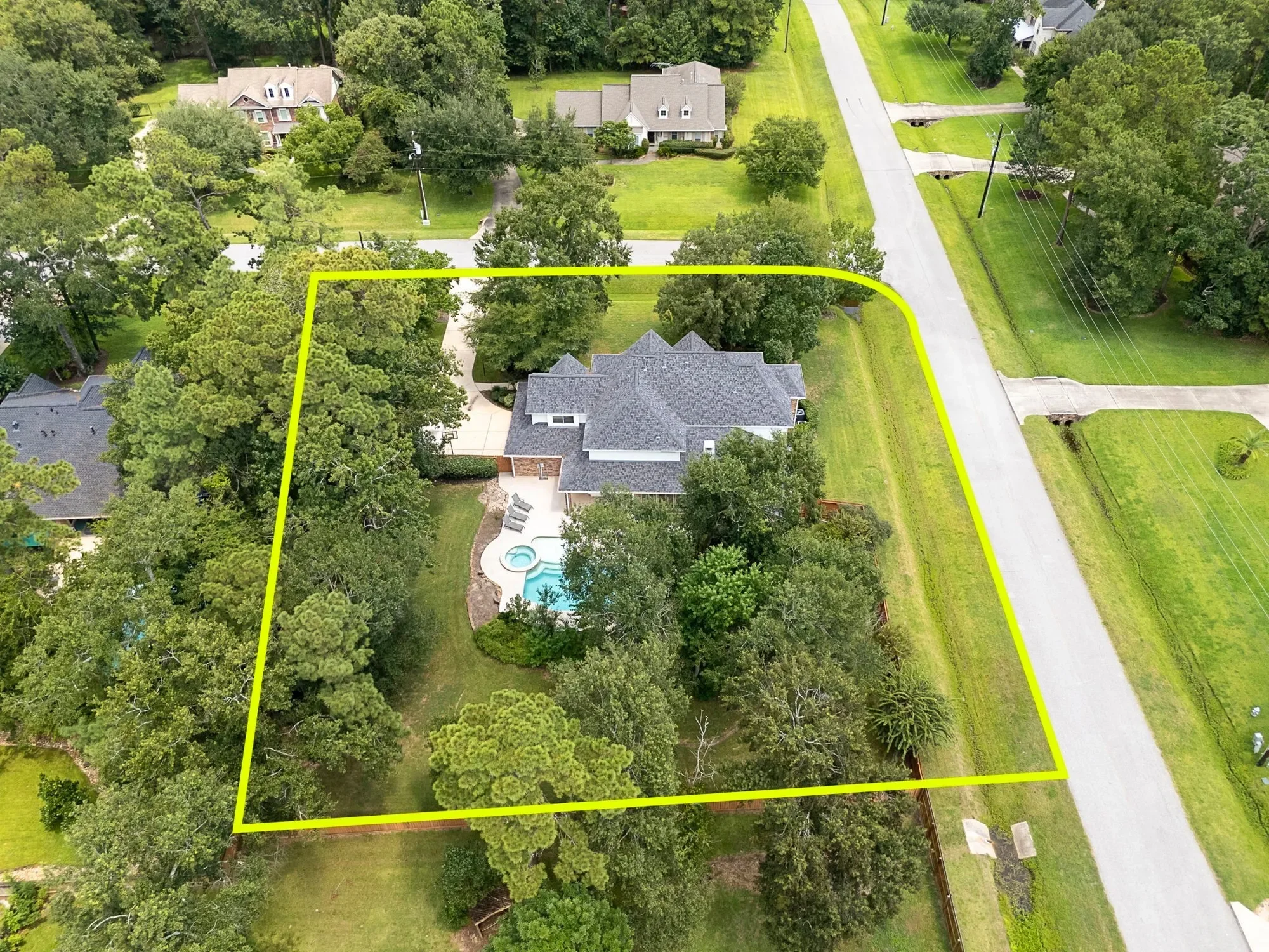 13276 Brookfield Lane, Conroe, TX 77302, Conroe, Texas, United States. - Photo 42