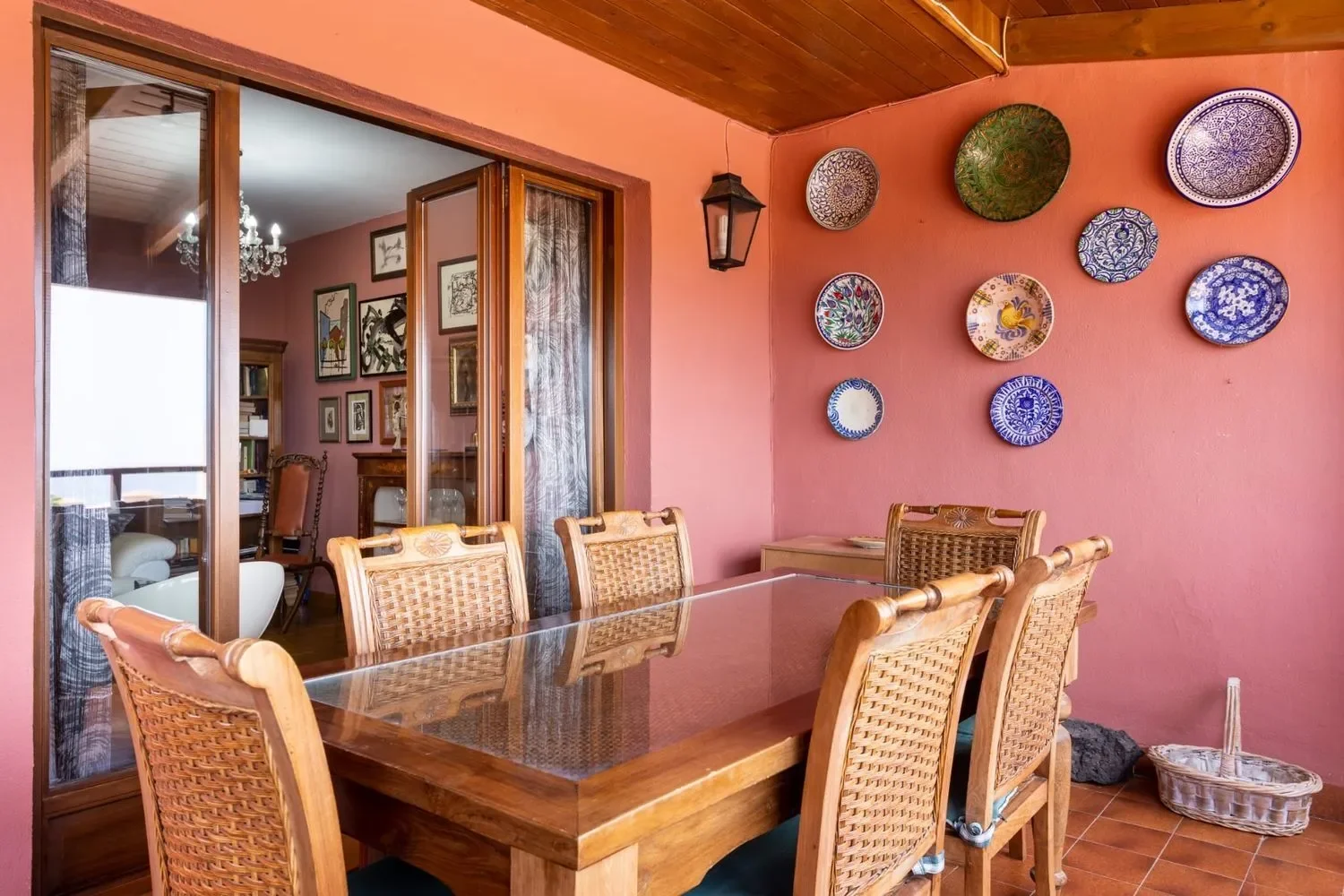 Gallery photo 1