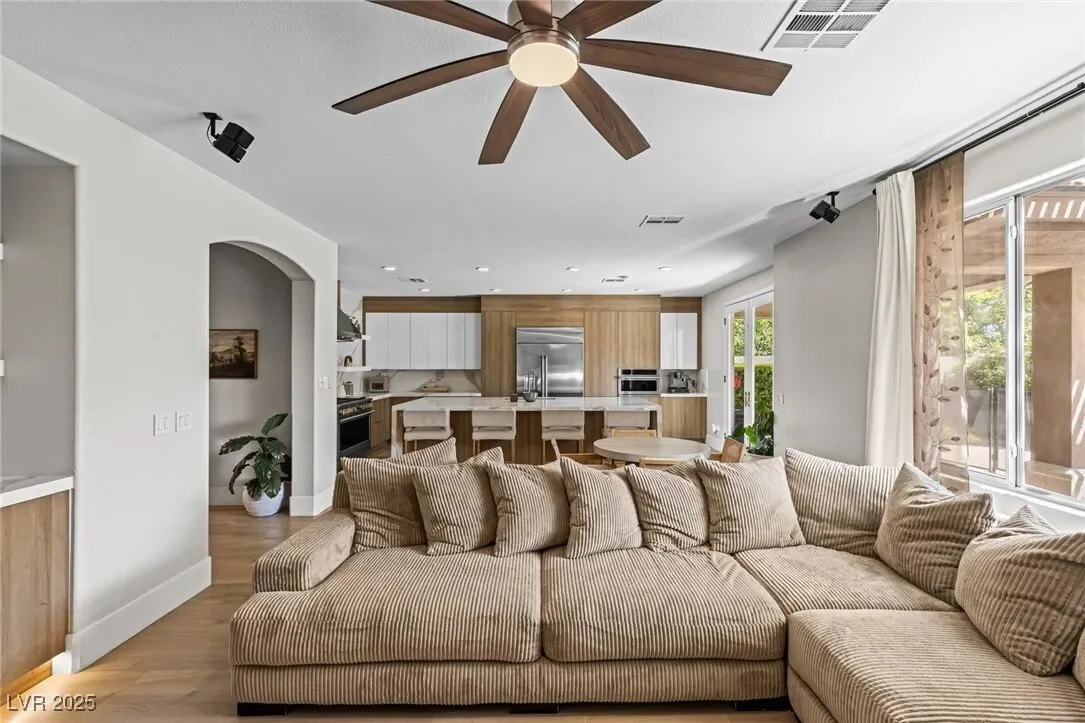 700 Pinnacle Heights Lane, Las Vegas, Nevada, United States. - Photo 14