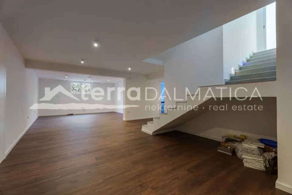 Gallery photo 10