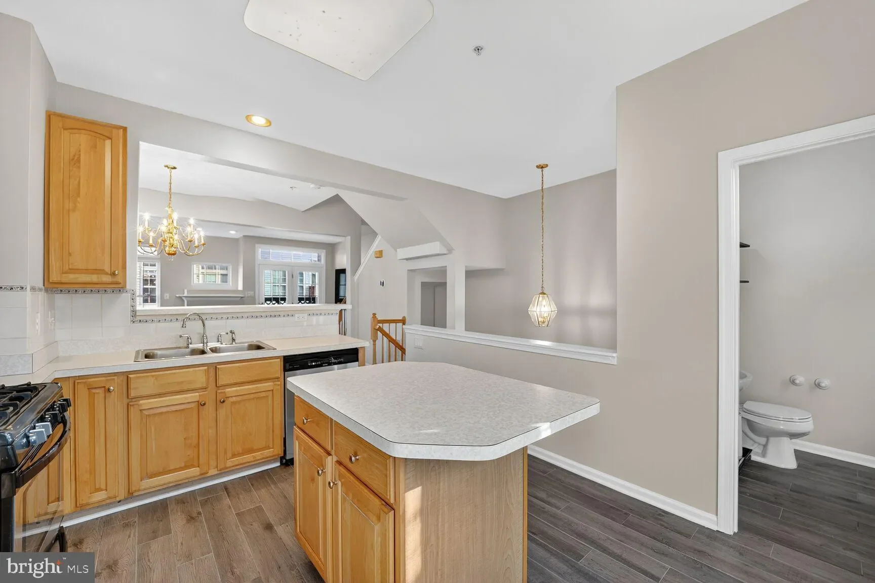 966 Harrison Circle, Alexandria, VA 22304, Alexandria, Virginia, United States. - Photo 7