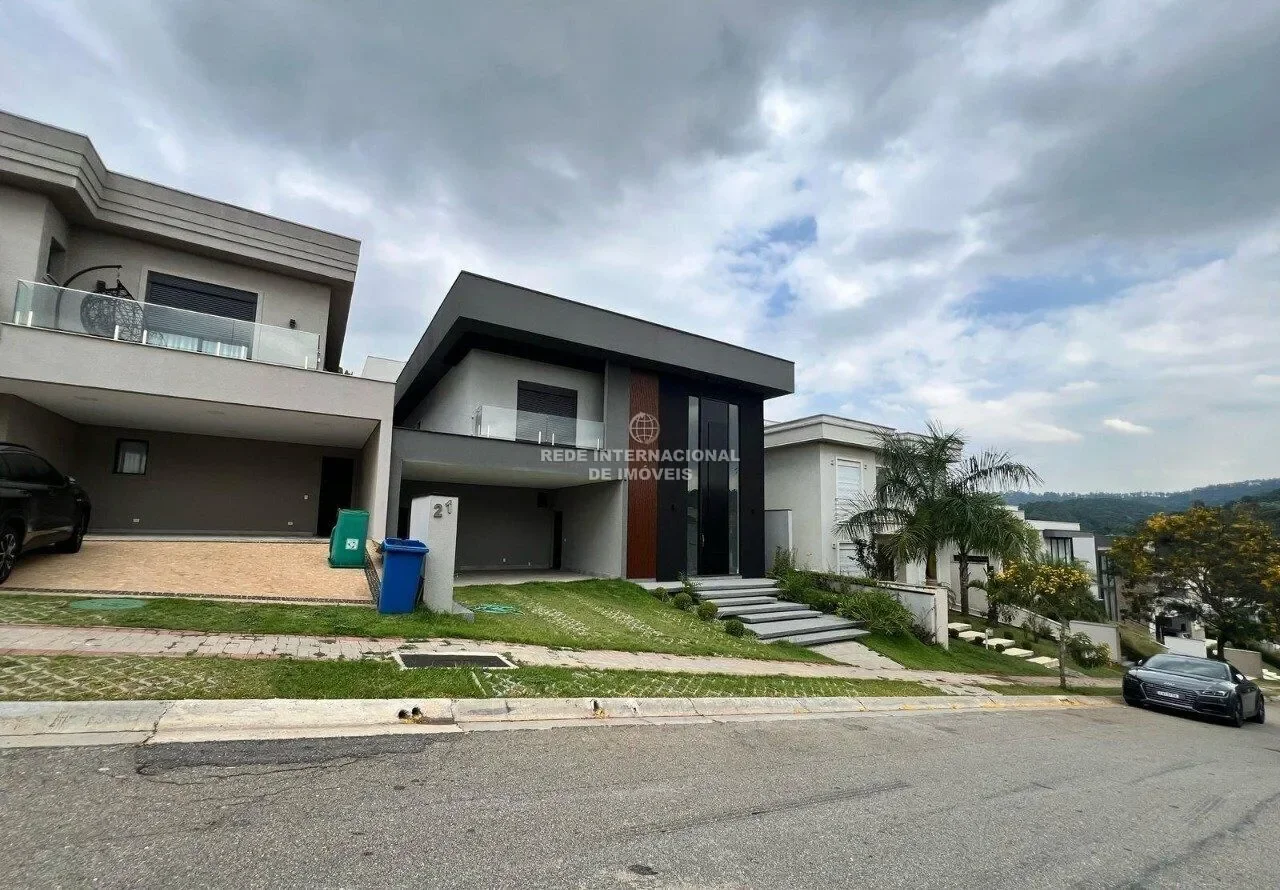 Exterior photo 3