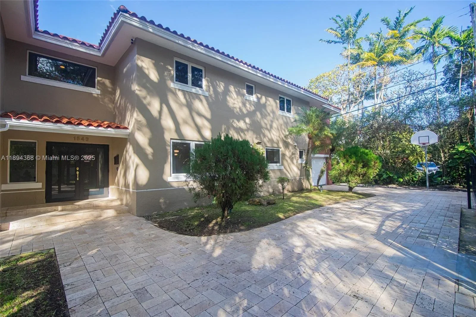 1543 Dorado Ave, Coral Gables, Florida, United States. - Photo 2
