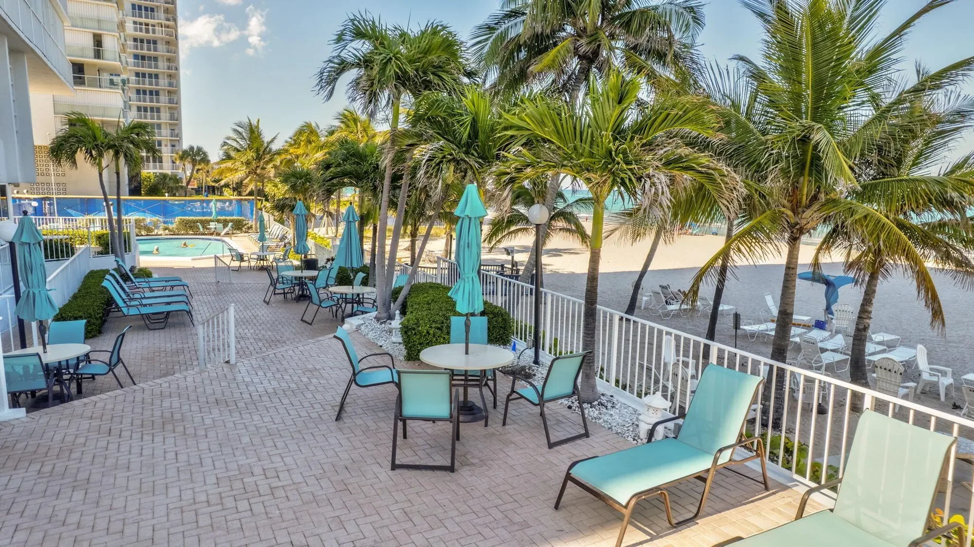 1010 S Ocean Boulevard, Hillsboro Beach, Florida, United States. - Photo 35