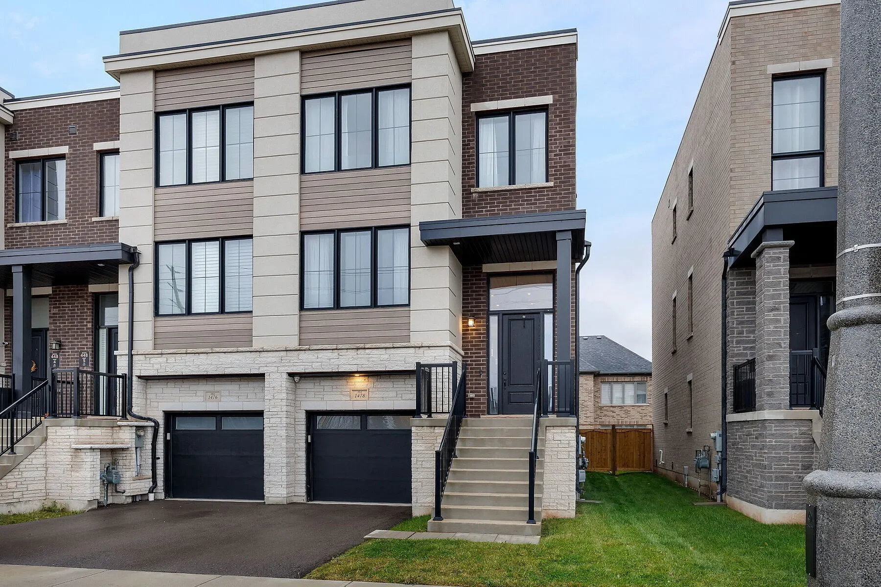 Exterior photo 3