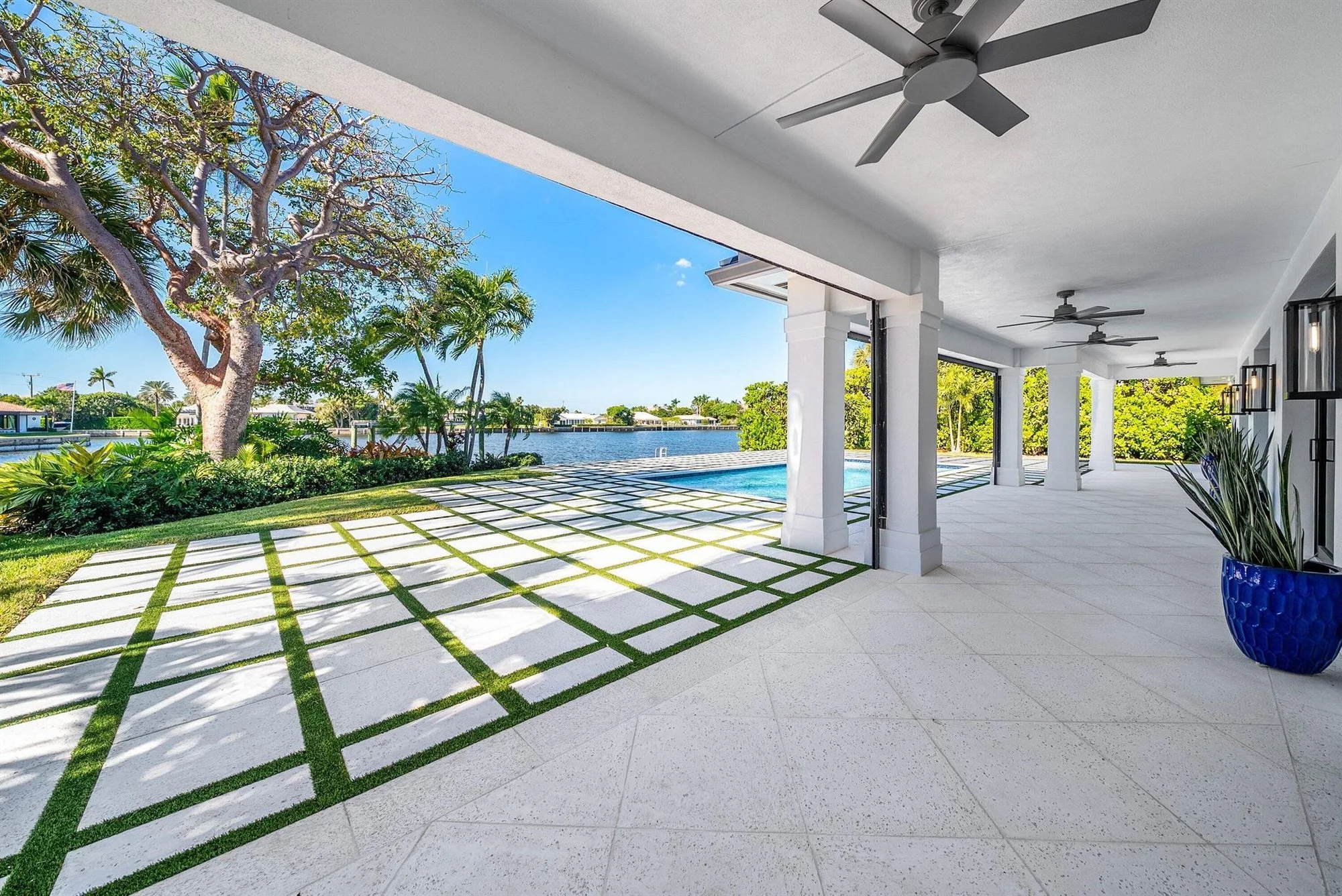 40 Spoonbill Road, Lantana, Florida, United States. - Photo 16