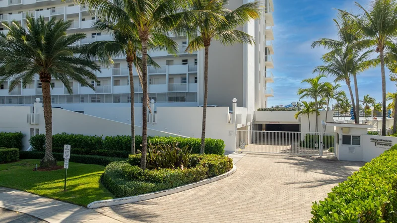 511 Bayshore Dr Unit# 410, Fort Lauderdale, FL 33304, Fort Lauderdale, Florida, United States. - Photo 35