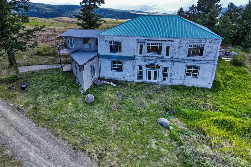 6080 Highway 3, Bridesville, BC V0H 1Y0, Bridesville, British Columbia, Canada. - Photo 7