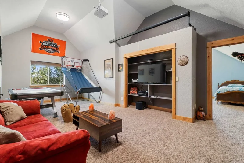 6900 SE Madison Avenue , Prineville, OR 97754, Prineville, Oregon, United States. - Photo 8